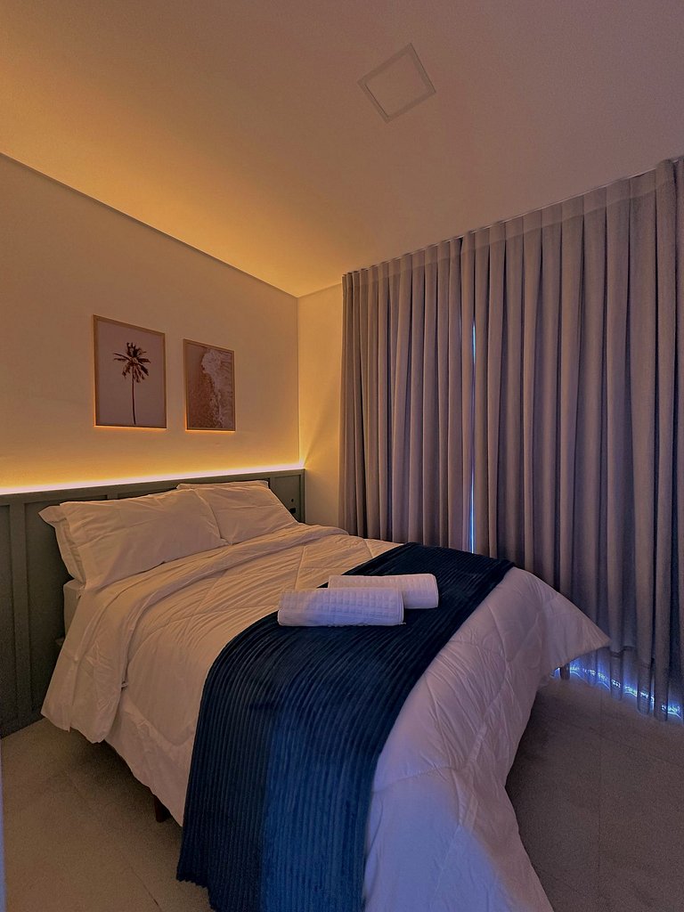 Studio c/ Varanda Priv. | 5min Praia | 1GB Wi-Fi